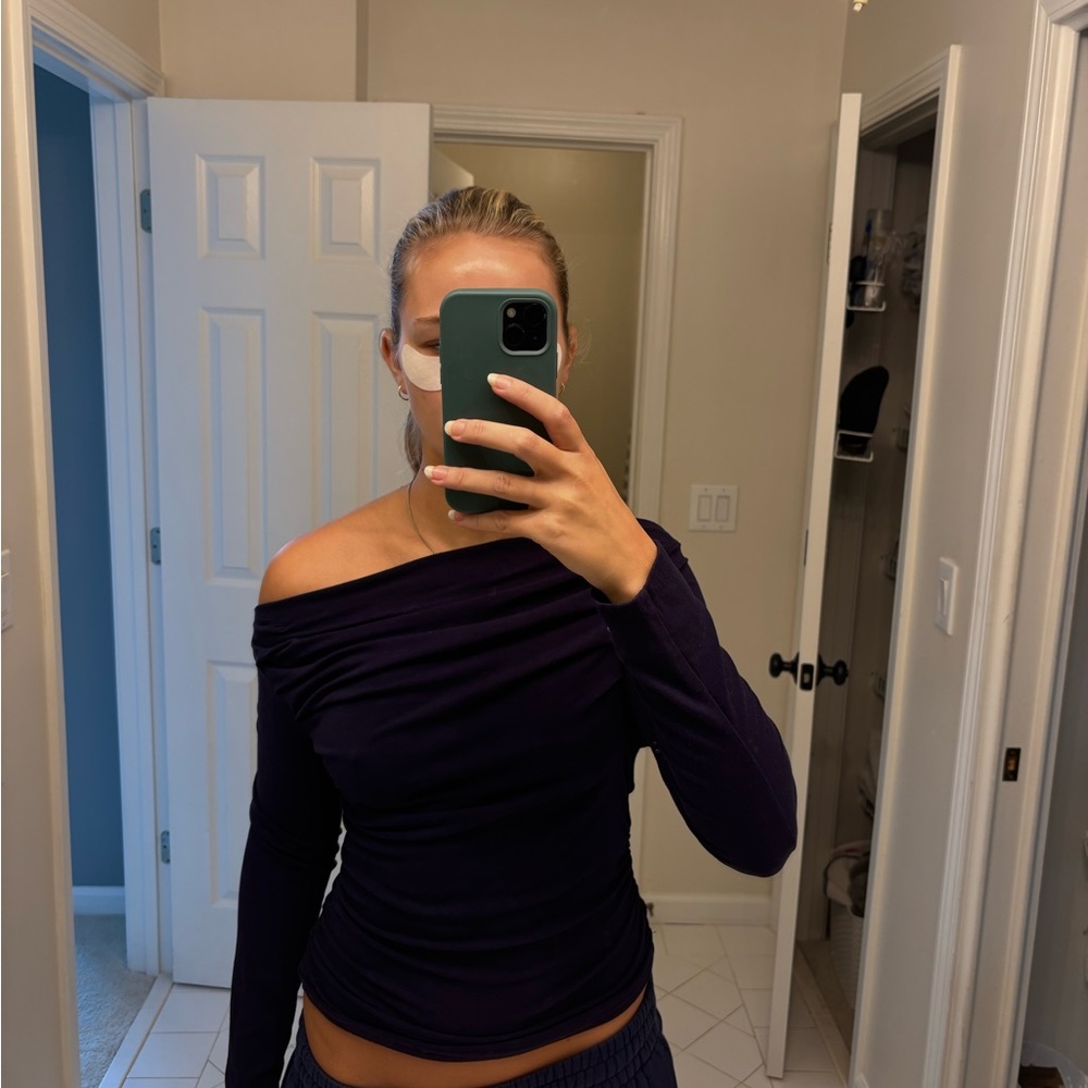 Off-Shoulder Navy Long Sleeve Top